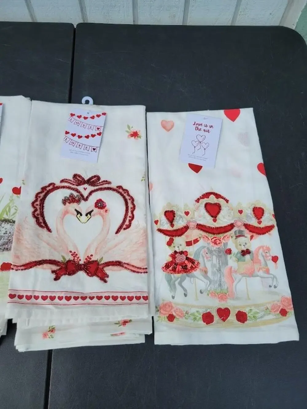 Valentine Tea Towels Set 4Pc White Cotton Hearts Embroidered Kitchen Decor